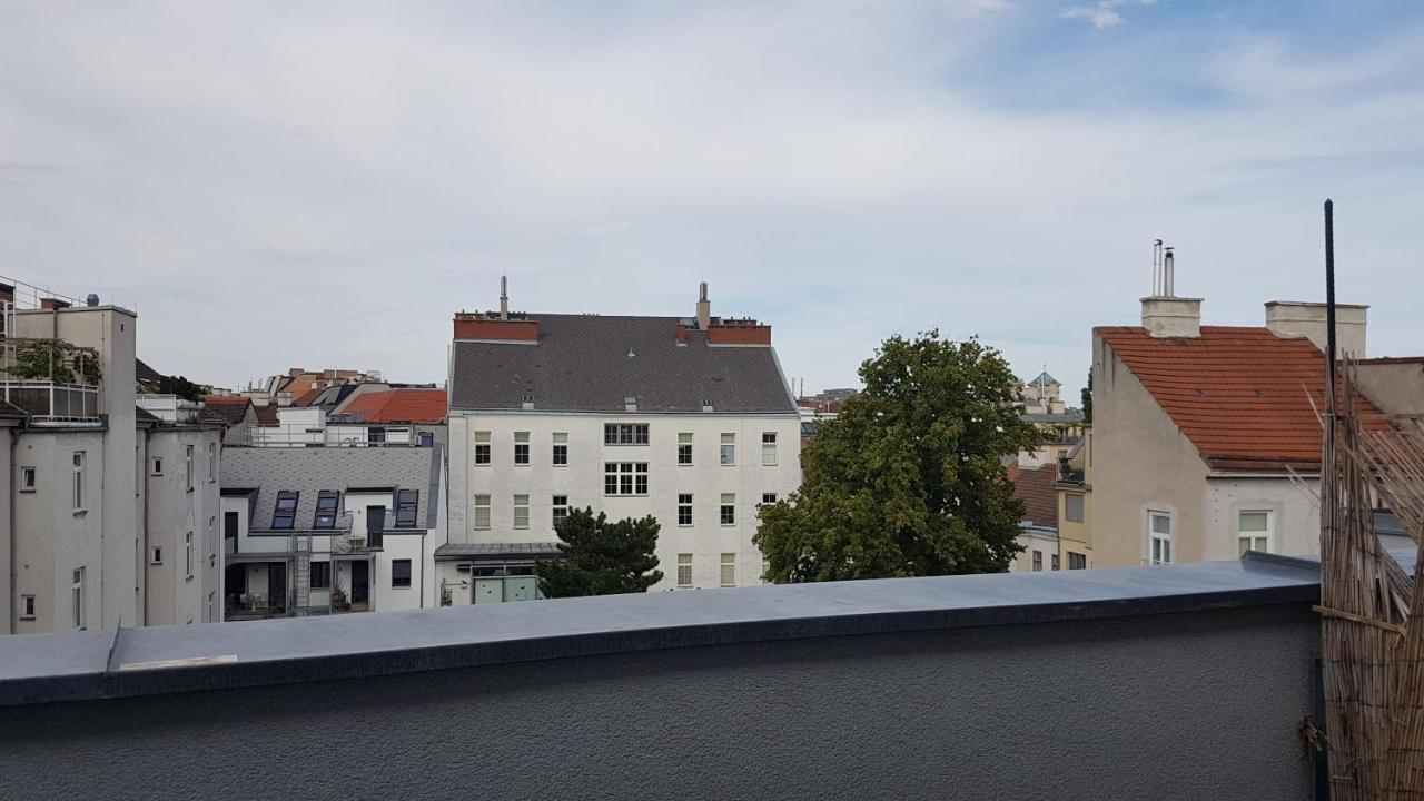Moderne Maisonette Mit Terrasse