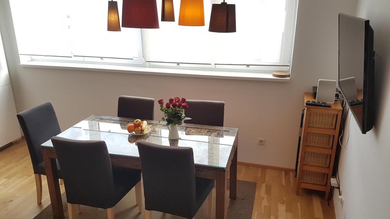 Moderne Maisonette Mit Terrasse Vienna